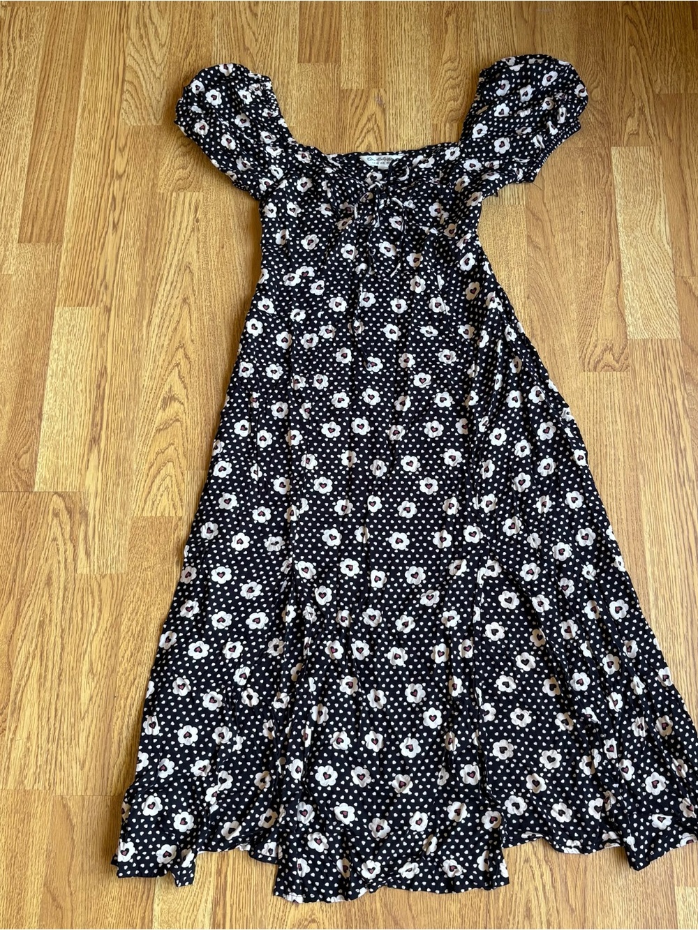 Miss Selfridge floral dress puff sleeves slit flattering feminine Sz 8 fits S-M